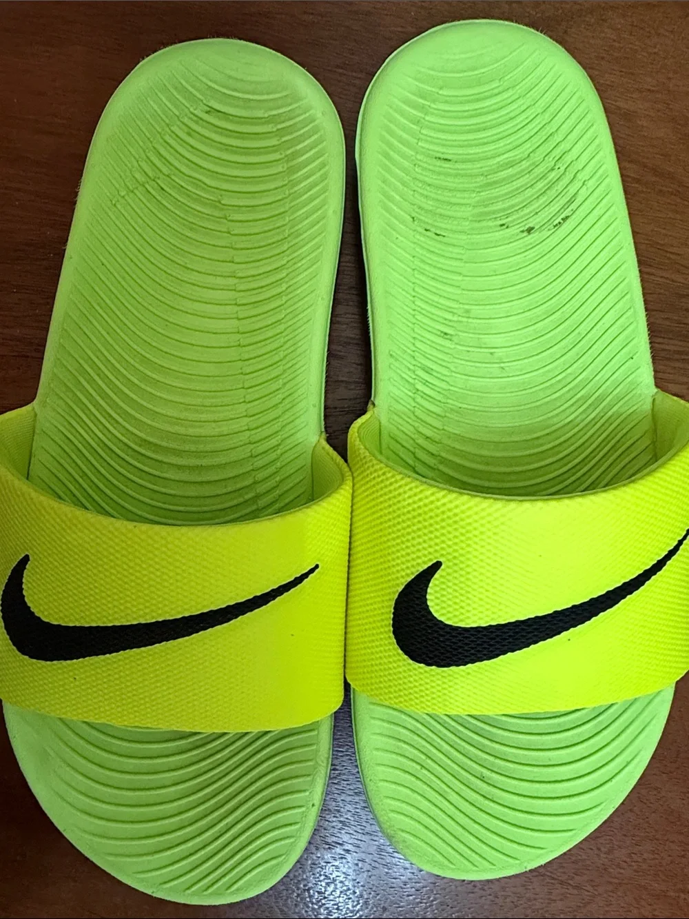 Nike Big Kids Slides Kawa Volt Black 5 Neon Green Yellow boys girl shoes sandals - Picture 7 of 8